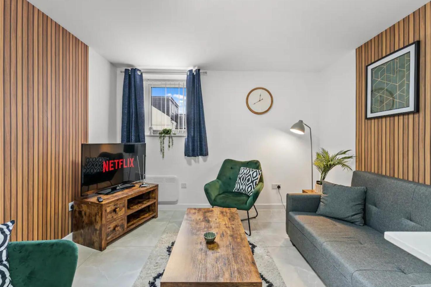 A Stylish Luxury 2 Bedroom Duplex Apartment Cardiff Esterno foto