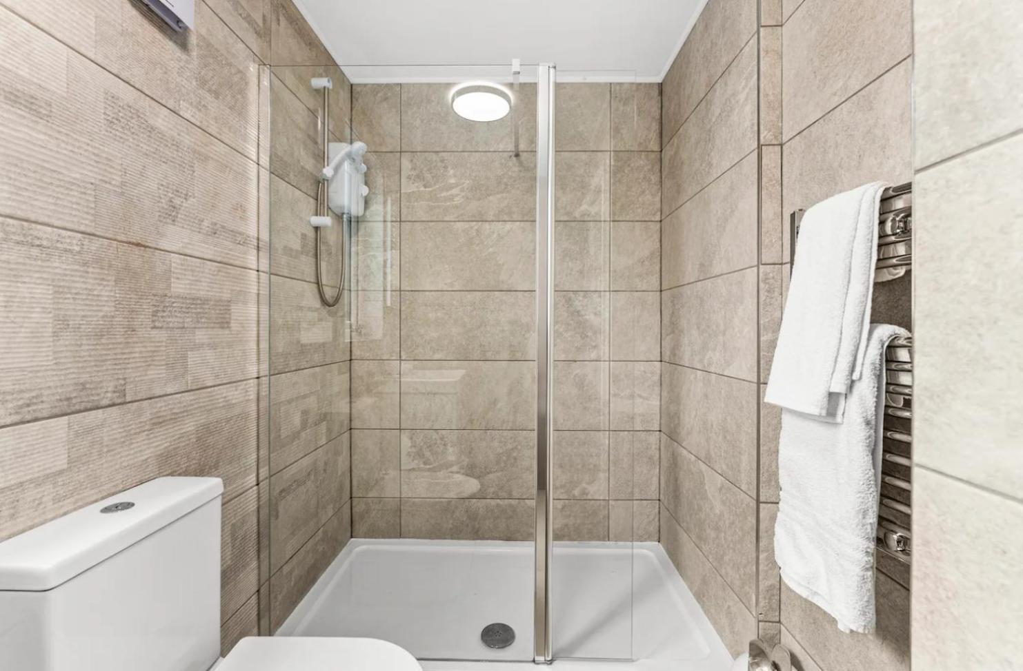 A Stylish Luxury 2 Bedroom Duplex Apartment Cardiff Esterno foto